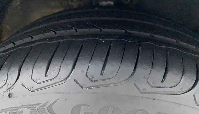 2019 Skoda Rapid AMBITION 1.5 TDI, Diesel, Manual, 59,465 km, Right Front Tyre Tread
