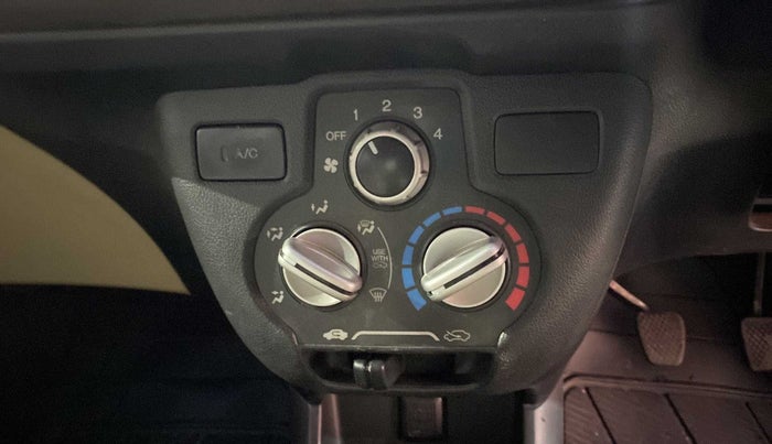 2012 Honda Brio S MT, Petrol, Manual, 36,582 km, AC Unit - Directional switch has minor damage