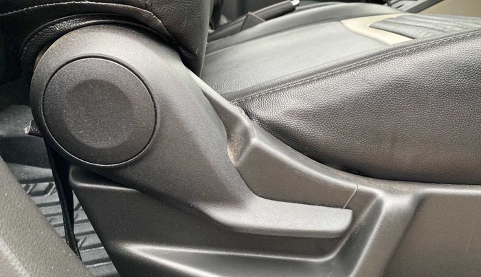 2019 Maruti New Wagon-R ZXI 1.2 AMT, Petrol, Automatic, 9,252 km, Driver Side Adjustment Panel