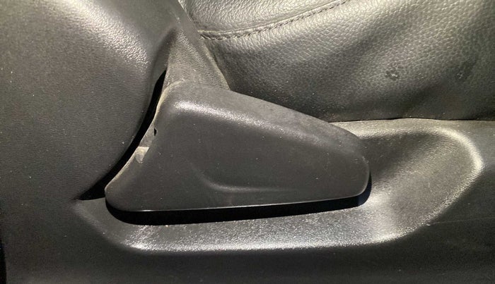 2019 Datsun Redi Go S, Petrol, Manual, 38,349 km, Driver Side Adjustment Panel
