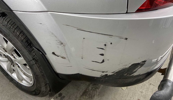 2019 Mahindra XUV500 W9 AT, Diesel, Automatic, 40,879 km, Rear bumper - Minor scratches