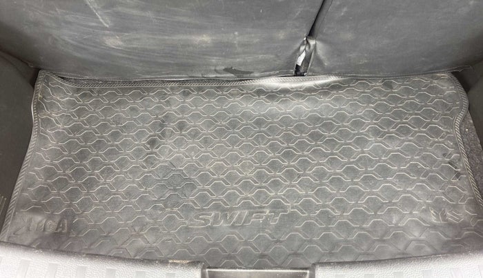 2015 Maruti Swift VXI, Petrol, Manual, 35,647 km, Boot Inside