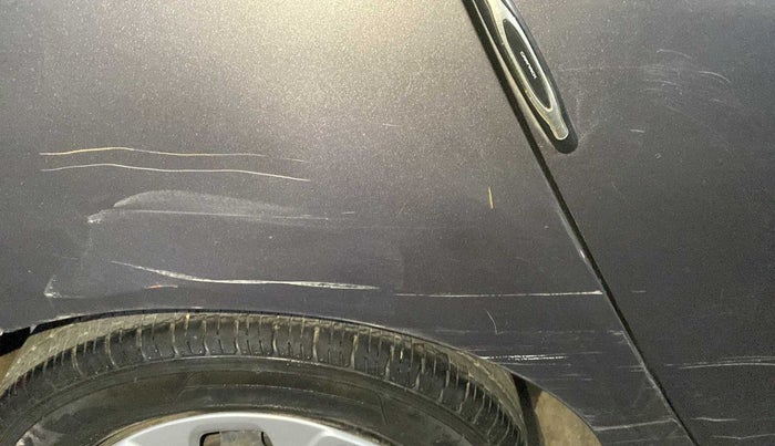 2016 Hyundai Eon MAGNA +, Petrol, Manual, 74,172 km, Right quarter panel - Minor scratches
