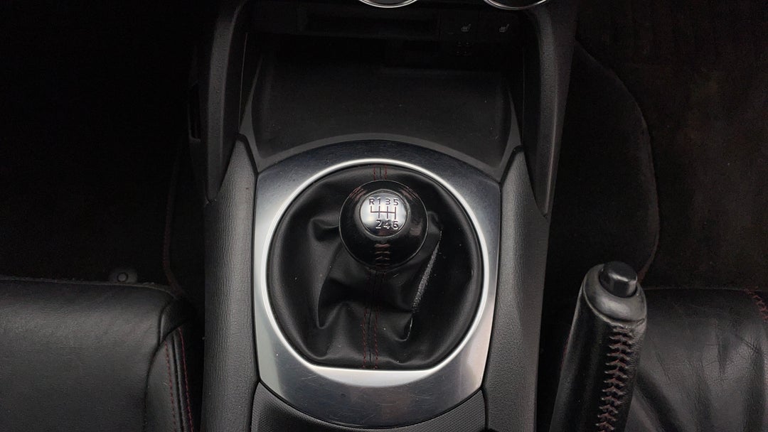 2015 Mazda MX-5 Gt, Manual, 48583 km, Gear Lever 