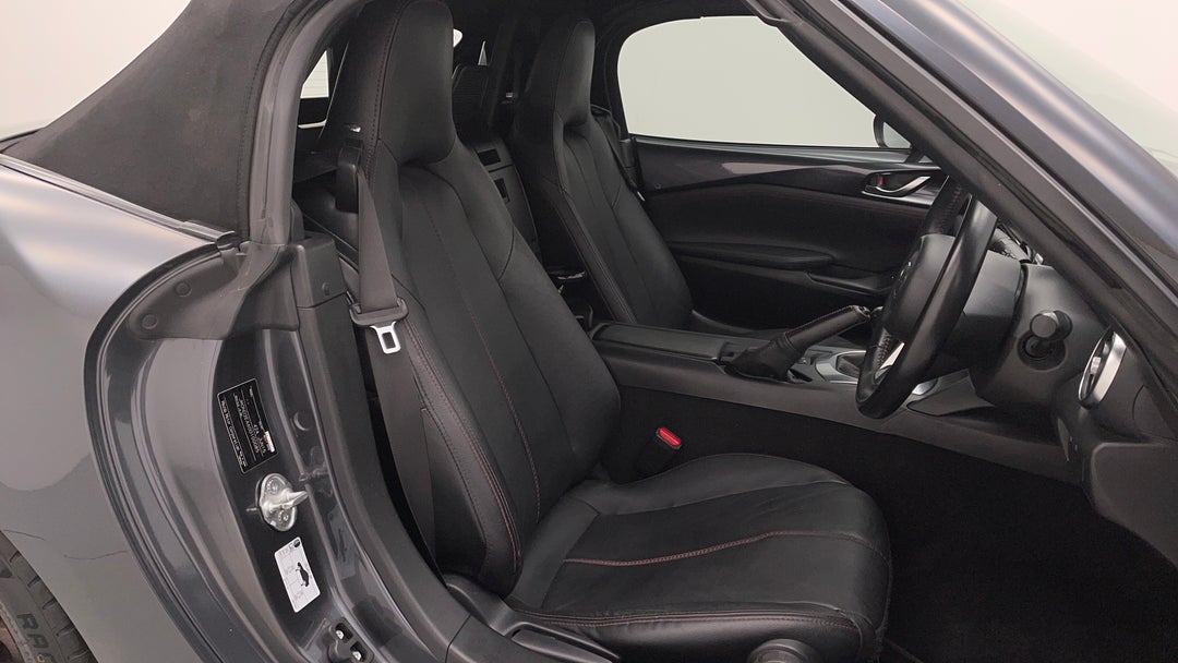 2015 Mazda MX-5 Gt, Manual, 48583 km, Right Side Front Door Cabin View