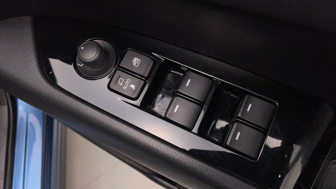 Drivers Side Door Panel Controls