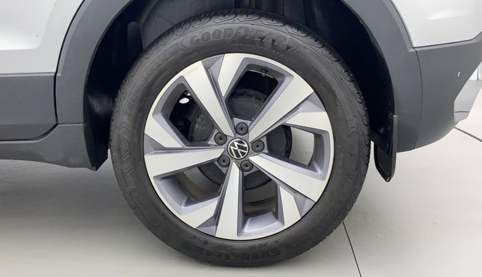 2022 Volkswagen TAIGUN TOPLINE 1.0 TSI AT, Petrol, Automatic, 5,909 km, Left Rear Wheel
