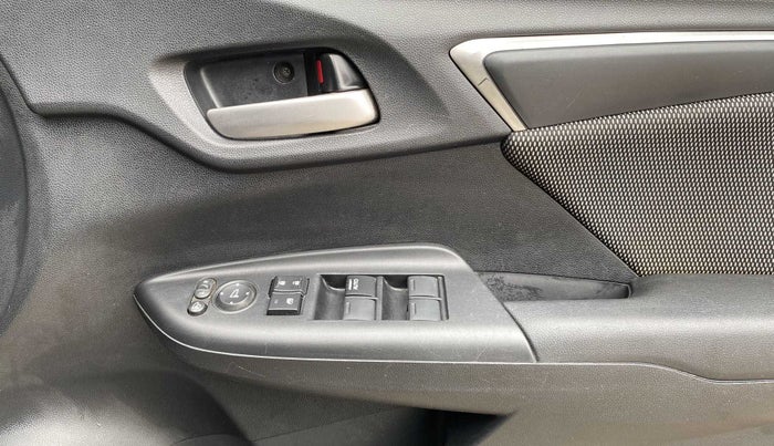 2019 Honda WR-V 1.2L I-VTEC VX MT, Petrol, Manual, 45,119 km, Driver Side Door Panels Control