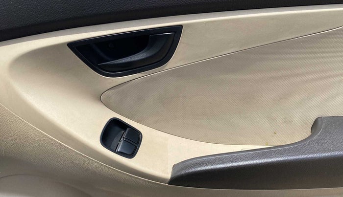 2018 Hyundai Eon ERA +, Petrol, Manual, 19,720 km, Driver Side Door Panels Control