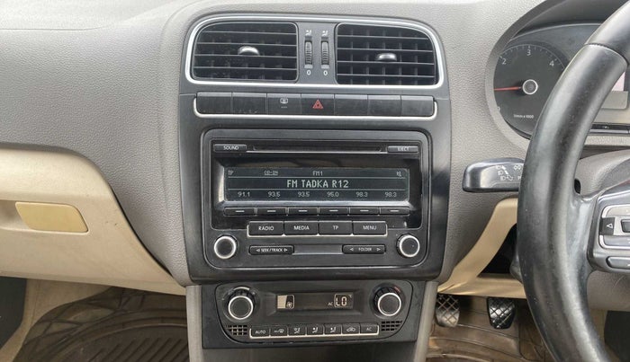 2013 Volkswagen Vento HIGHLINE DIESEL 1.6, Diesel, Manual, 83,708 km, Infotainment System