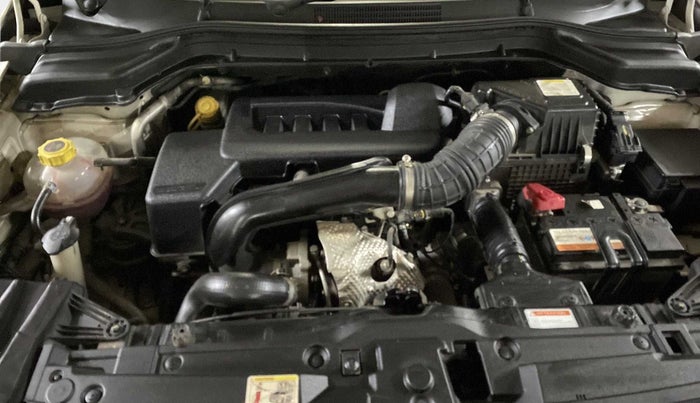 2022 Mahindra XUV300 W6 1.5 DIESEL AMT, Diesel, Automatic, 13,439 km, Open Bonet
