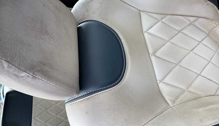 2015 Honda Jazz 1.2L I-VTEC V, CNG, Manual, 98,853 km, Front left seat (passenger seat) - Cover slightly stained