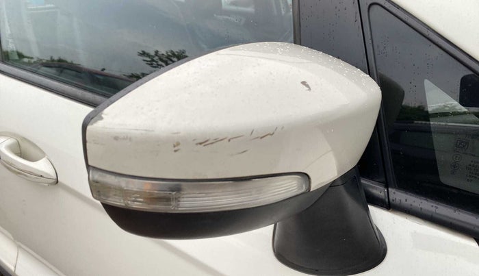 2015 Ford Ecosport TITANIUM 1.0L ECOBOOST (OPT), Petrol, Manual, 55,767 km, Right rear-view mirror - ORVM switch has minor damage