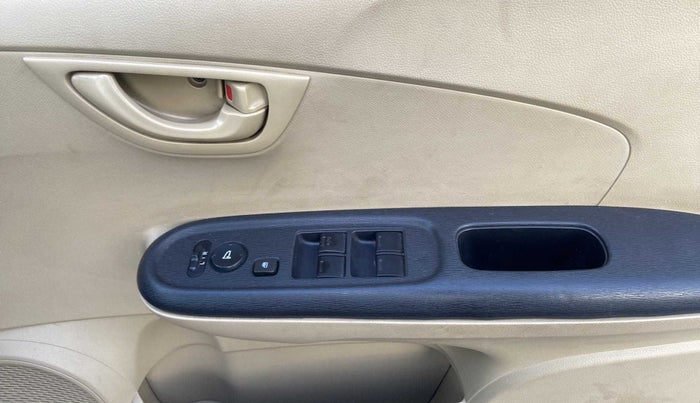 2015 Honda Amaze 1.2L I-VTEC S, Petrol, Manual, 13,890 km, Driver Side Door Panels Control