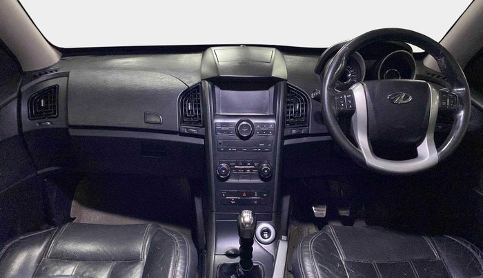 2017 Mahindra XUV500 W10, Diesel, Manual, 83,480 km, Dashboard