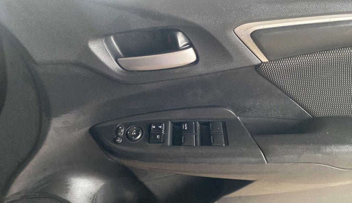 2018 Honda WR-V 1.5L I-DTEC VX MT, Diesel, Manual, 44,508 km, Driver Side Door Panels Control