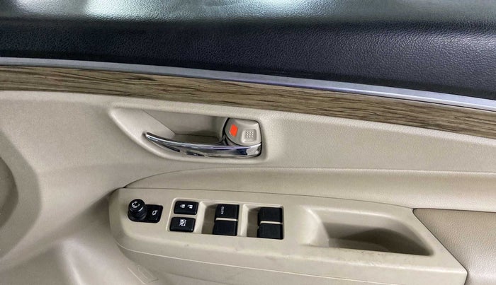 2019 Maruti Ciaz ALPHA  AT 1.5 SHVS PETROL, Petrol, Automatic, 52,791 km, Driver Side Door Panels Control