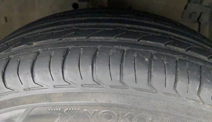 2012 Maruti Swift Dzire VDI, Diesel, Manual, 81,985 km, Right Front Tyre Tread