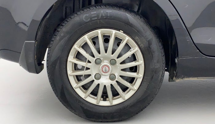 2012 Maruti Swift Dzire VDI, Diesel, Manual, 82,041 km, Right Rear Wheel