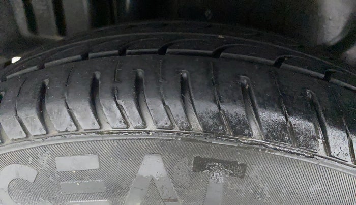 2012 Maruti Swift Dzire VDI, Diesel, Manual, 82,041 km, Right Rear Tyre Tread