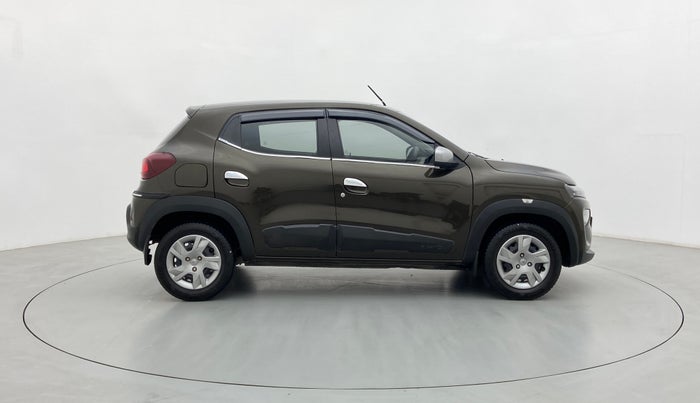 2021 Renault Kwid 1.0 RXT Opt, Petrol, Manual, 23,200 km, Right Side View