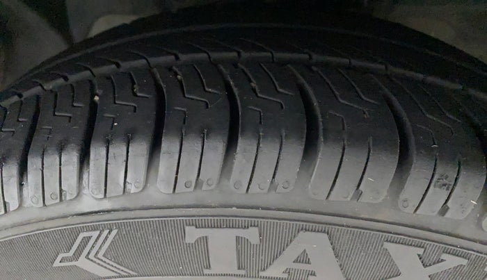 2019 Ford FREESTYLE AMBIENTE 1.5 DIESEL, Diesel, Manual, 83,898 km, Left Front Tyre Tread