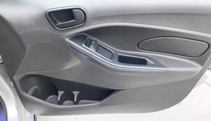 2019 Ford FREESTYLE AMBIENTE 1.5 DIESEL, Diesel, Manual, 83,898 km, Driver Side Door Panels Control