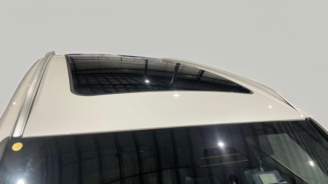 2024 BMW Ix1 Edrive20 Xline, Automatic, 46578 km, Roof/Sunroof View
