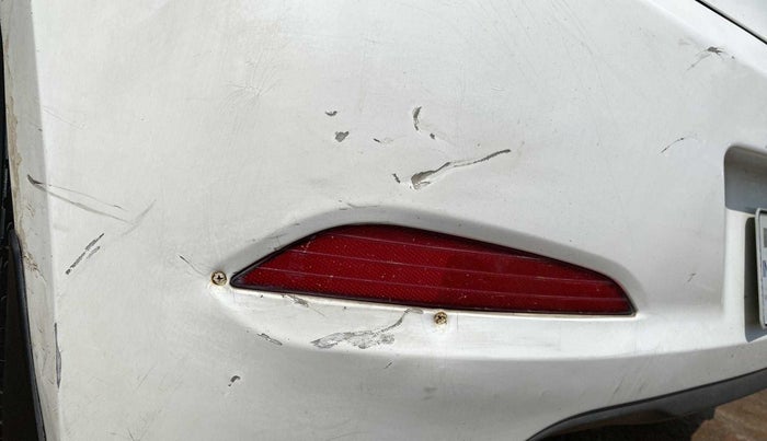2017 Hyundai Elite i20 MAGNA 1.2, Petrol, Manual, 42,120 km, Rear bumper - Paint is slightly damaged