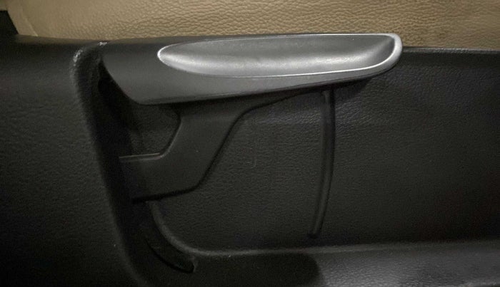2018 Volkswagen Polo TRENDLINE 1.0L, Petrol, Manual, 53,232 km, Driver Side Adjustment Panel