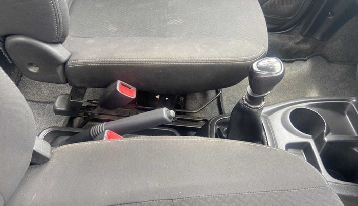 2019 Datsun Redi Go A, Petrol, Manual, 26,250 km, Gear Lever