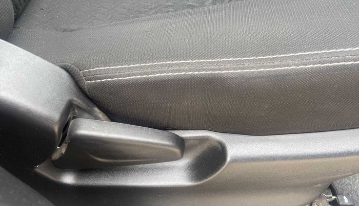 2019 Datsun Redi Go A, Petrol, Manual, 26,250 km, Driver Side Adjustment Panel