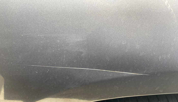 2012 Maruti Swift VXI, Petrol, Manual, 1,12,795 km, Right fender - Minor scratches