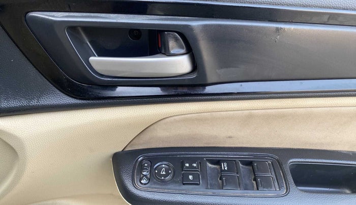 2019 Honda Amaze 1.2L I-VTEC S, Petrol, Manual, 13,502 km, Driver Side Door Panels Control