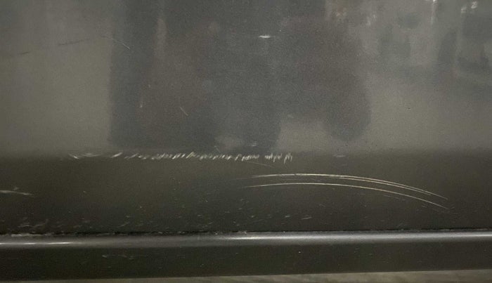 2019 Maruti Alto K10 VXI, Petrol, Manual, 31,675 km, Front passenger door - Minor scratches