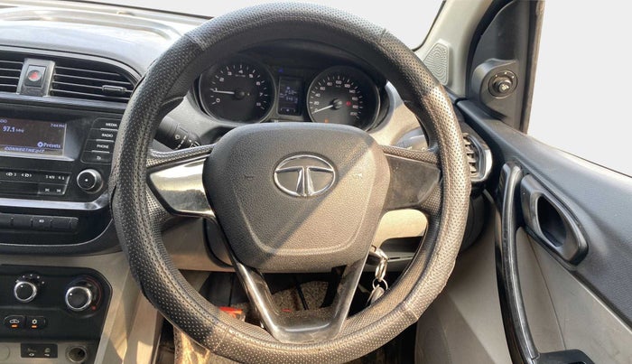 2018 Tata Tiago XT PETROL, Petrol, Manual, 54,618 km, Steering Wheel Close Up