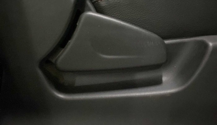 2017 Datsun Redi Go T (O), Petrol, Manual, 45,841 km, Driver Side Adjustment Panel