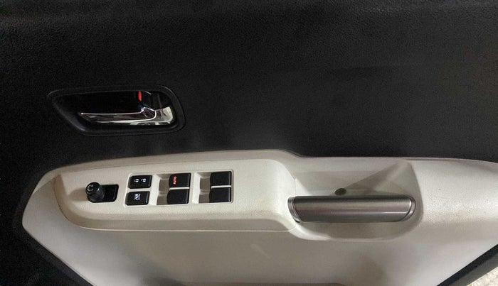2018 Maruti IGNIS ALPHA 1.2 AMT, Petrol, Automatic, 38,619 km, Driver Side Door Panels Control