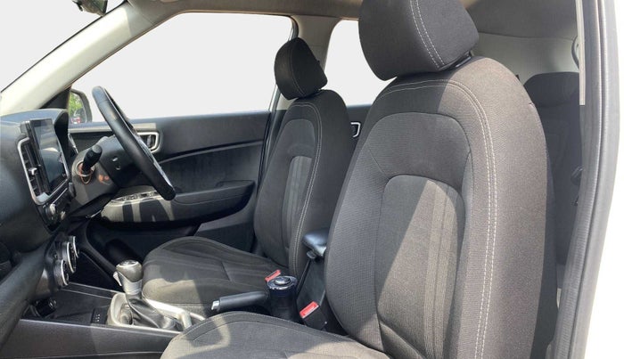 2019 Hyundai VENUE SX PLUS 1.0 TURBO DCT, Petrol, Automatic, 31,745 km, Right Side Front Door Cabin