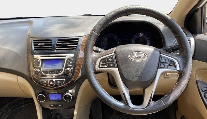 2012 Hyundai Verna FLUIDIC 1.6 CRDI SX, Diesel, Manual, 93,770 km, Steering Wheel Close Up