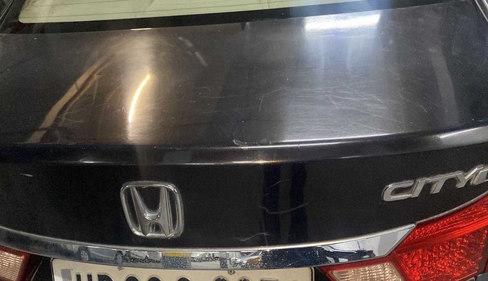 2015 Honda City 1.5L I-VTEC V MT, Petrol, Manual, 77,990 km, Dicky (Boot door) - Slightly dented