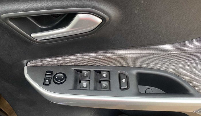 2021 Nissan MAGNITE XV TURBO CVT, Petrol, Automatic, 15,937 km, Driver Side Door Panels Control