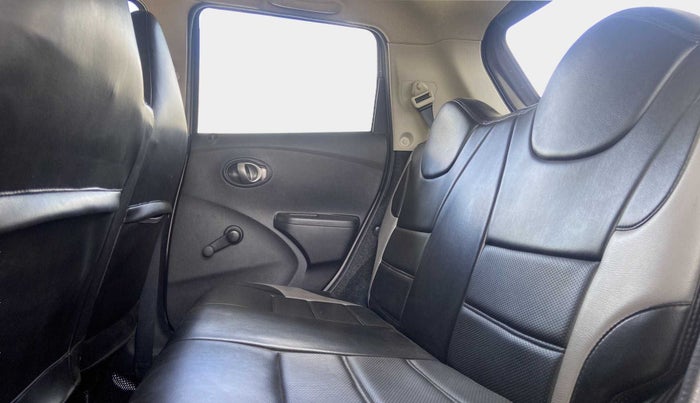 2018 Datsun Go T, Petrol, Manual, 29,435 km, Right Side Rear Door Cabin