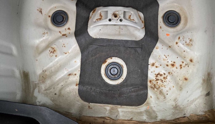 2019 Maruti Baleno ZETA CVT PETROL 1.2, Petrol, Automatic, 24,696 km, Boot floor - Slight discoloration
