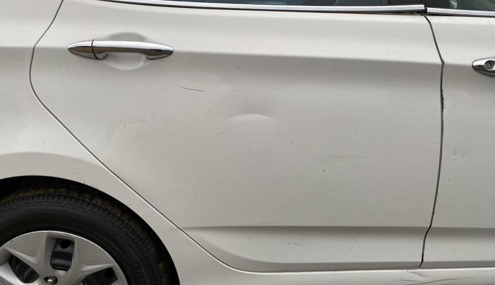 2016 Hyundai Verna FLUIDIC 4S 1.4 VTVT, Petrol, Manual, 58,781 km, Right rear door - Slightly dented