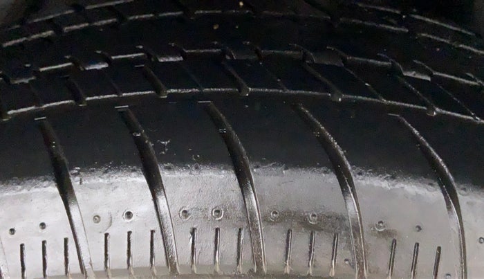 2018 Ford Figo Aspire 1.5 TREND DIESEL, Diesel, Manual, 48,553 km, Left Rear Tyre Tread