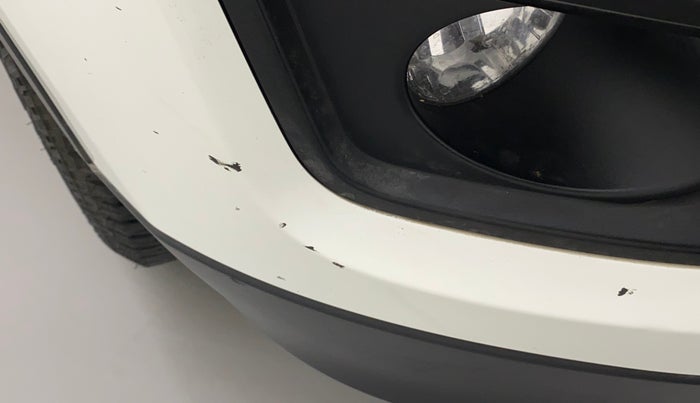 2019 Tata Harrier XZ 2.0L, Diesel, Manual, 35,180 km, Front bumper - Minor scratches