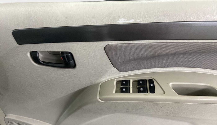 2017 Mahindra Scorpio S7, Diesel, Manual, 47,000 km, Driver Side Door Panels Control