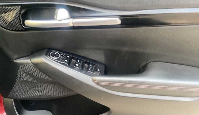 2019 KIA SELTOS GTX 1.4 PETROL, Petrol, Manual, 28,165 km, Driver Side Door Panels Control