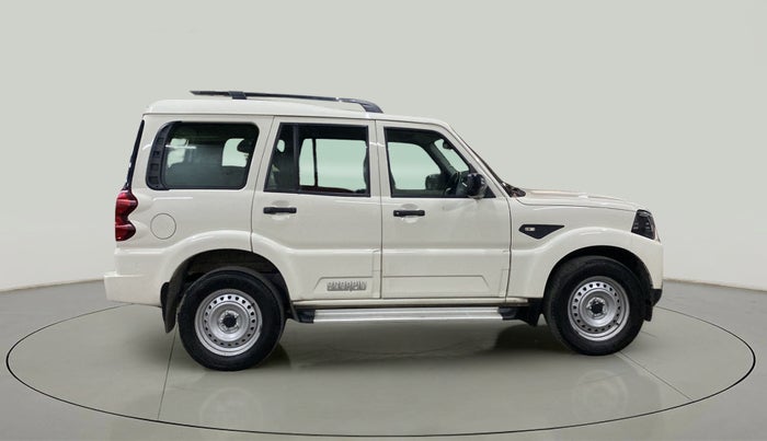 2022 Mahindra Scorpio S5, Diesel, Manual, 31,070 km, Right Side View